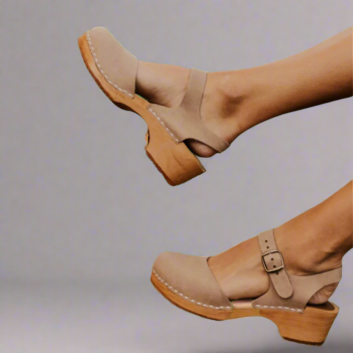 Women's Closed-Toe Comfort Sandals