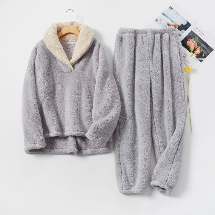 Plush cozy set in light gray: hooded pullover with sherpa collar and matching joggers