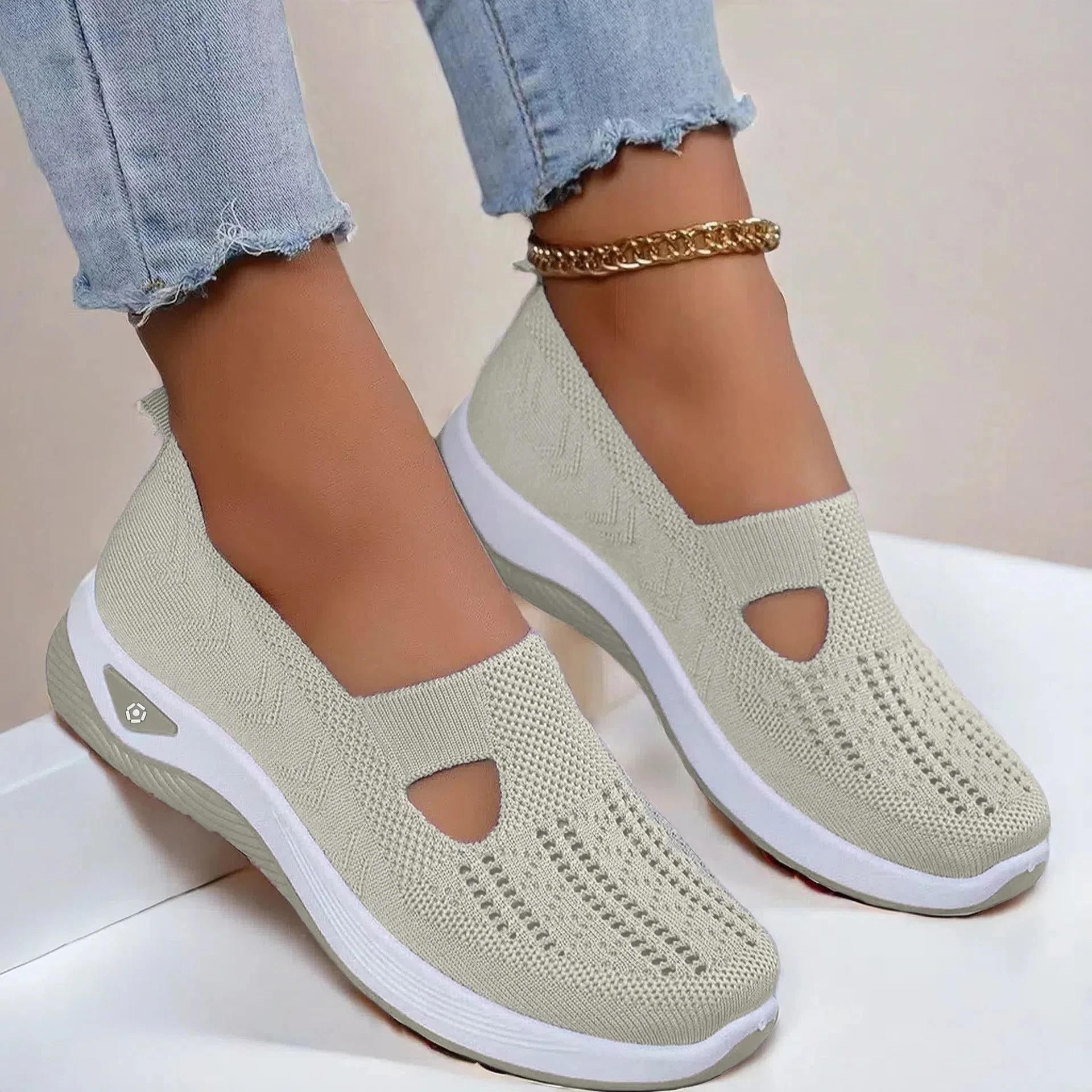 Beige / 9.5